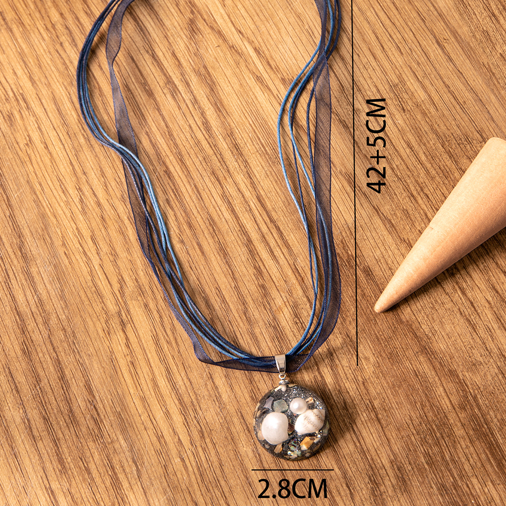 Simple Style Synthetic Resin Shell Necklace Resin Inlay Resin display picture 5