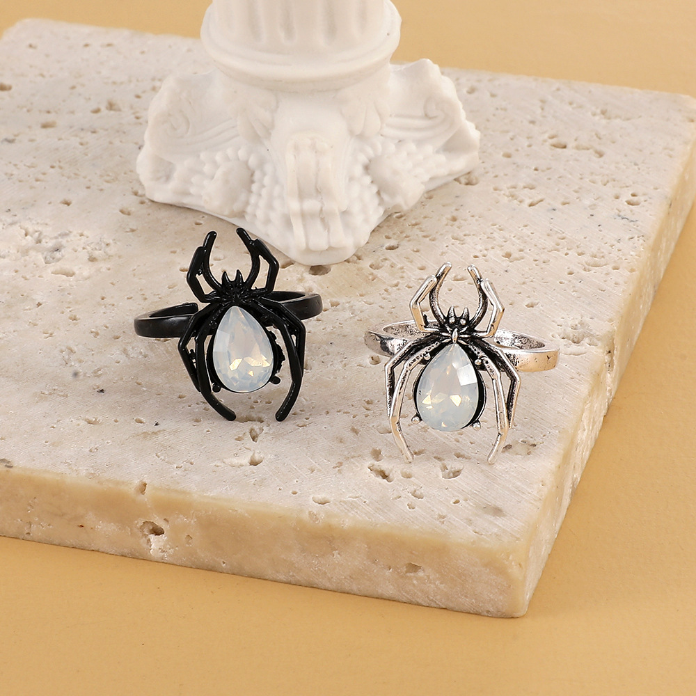 Gótico Araña Aleación Enchapado Diamantes De Imitación Pareja Anillo De Plata display picture 4