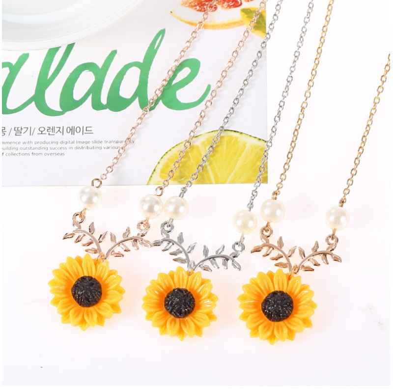 Frau Mode Sonnenblumen Legierung Halskette Mit Anhänger Eingelegte Perlen Künstliche Perlen Halsketten display picture 8