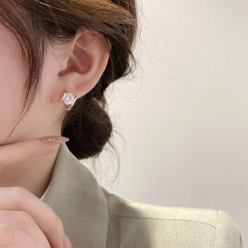 Women's Luxurious Geometric Brass Earrings Plating Zircon Clip&cuff Earrings 1 Set display picture 4