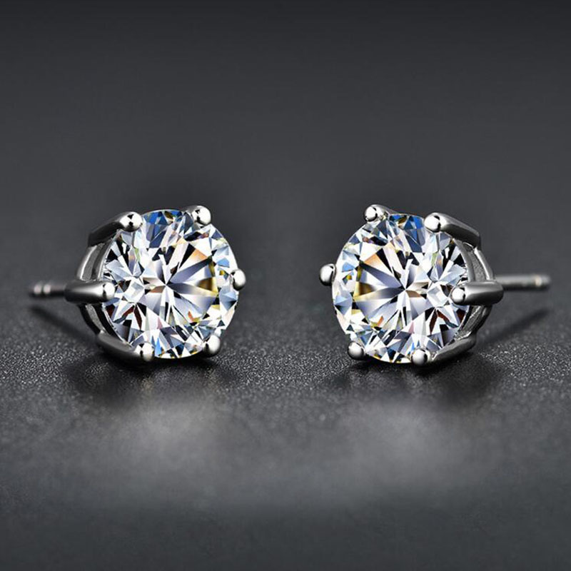 Women's Shiny Round Brass Earrings Plating Artificial Diamond Stud Earrings 1 Set display picture 3