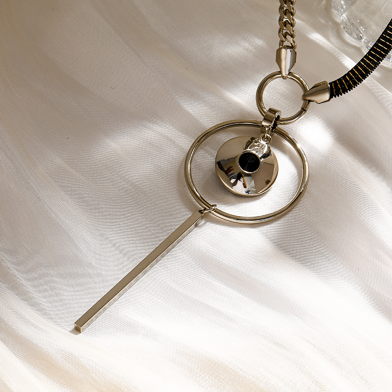 Mode Kreis Legierung Halskette Mit Anhänger Kupfer Halsketten display picture 2
