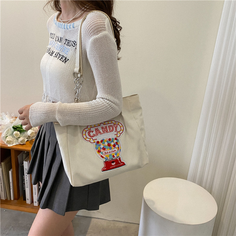 Fashion Letter Square Magnetic Buckle Underarm Bag display picture 2