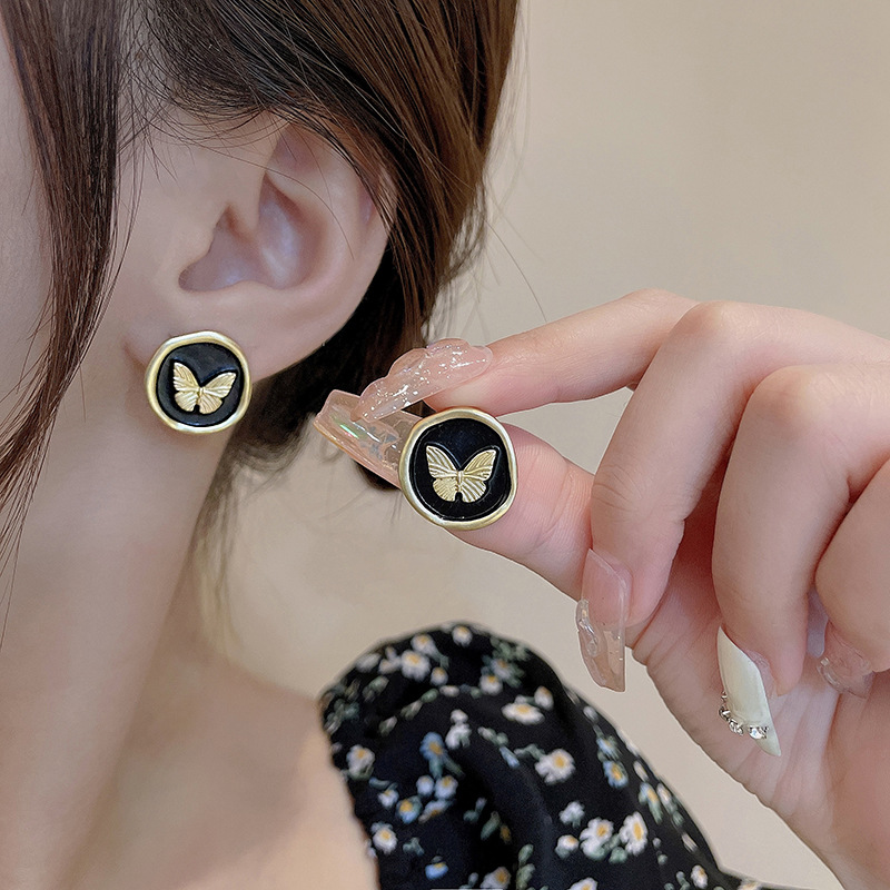 Sweet Butterfly Alloy Butterfly Alloy Ear Studs 1 Pair display picture 2