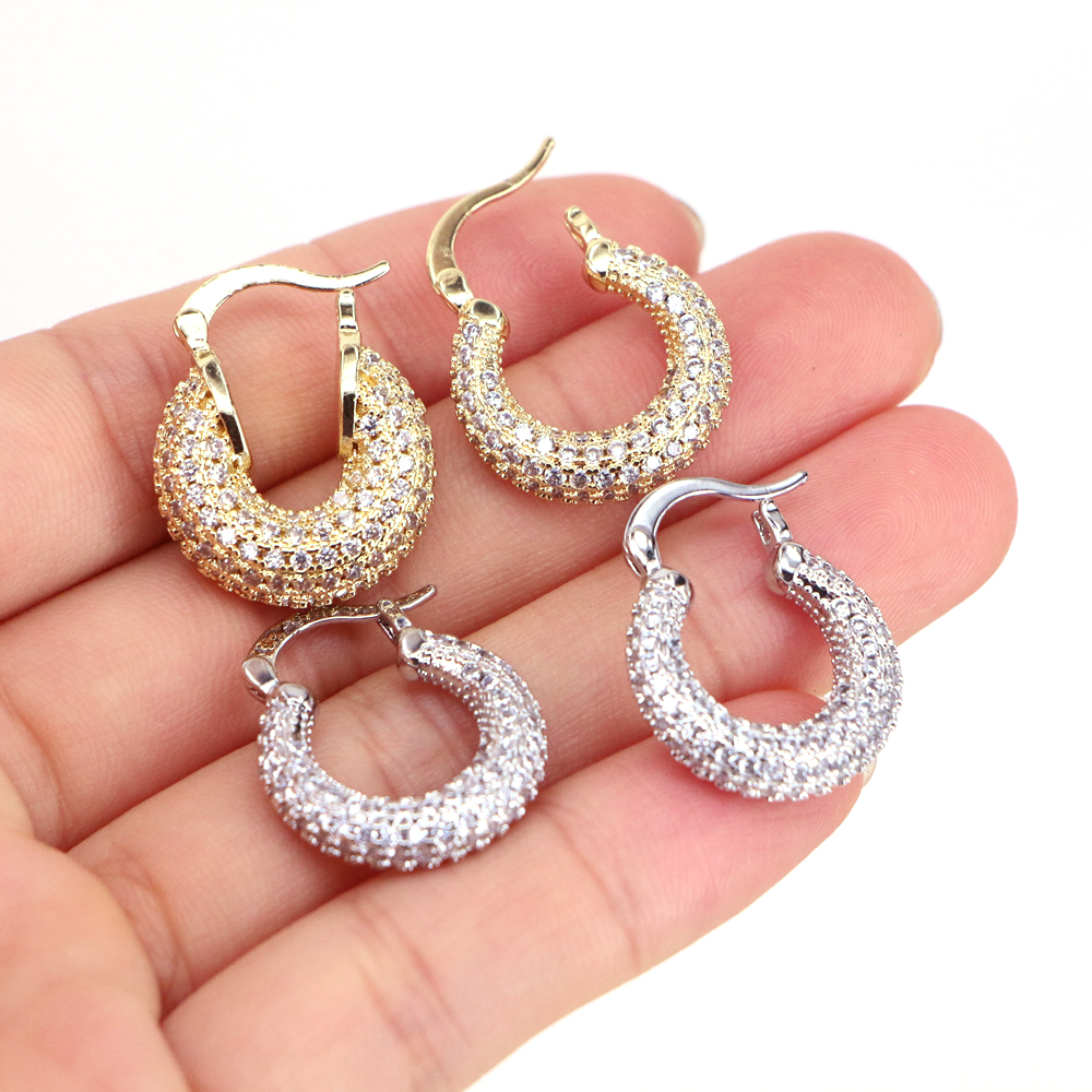 Fashion Round Copper Earrings Inlay Zircon Copper Earrings display picture 5