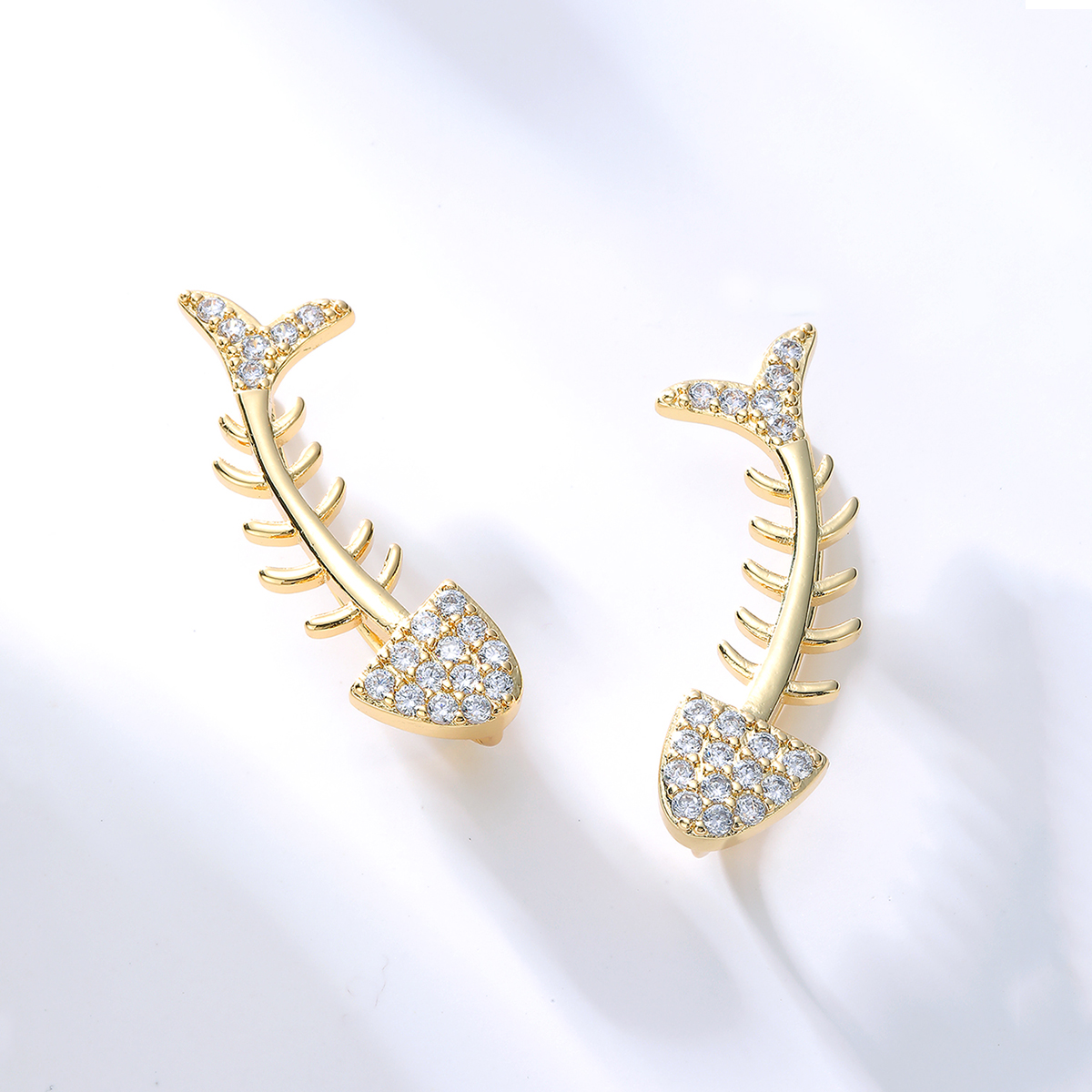 Business Fashion Classic Style Fish Bone Copper Ear Studs Zircon Copper Earrings display picture 2