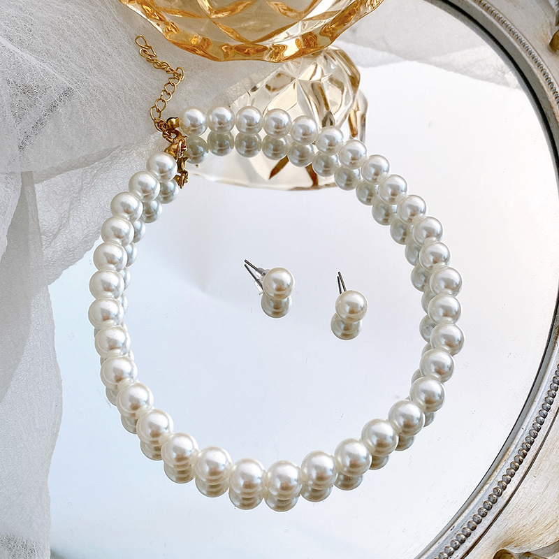 Klassischer Stil Geometrisch Imitationsperle Perlen Halskette 2-teiliges Set display picture 4