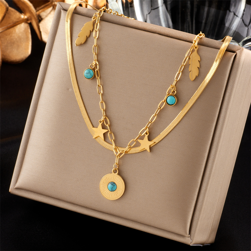 Vintage Style Round Stainless Steel Layered Necklaces Gold Plated Stainless Steel Necklaces display picture 3