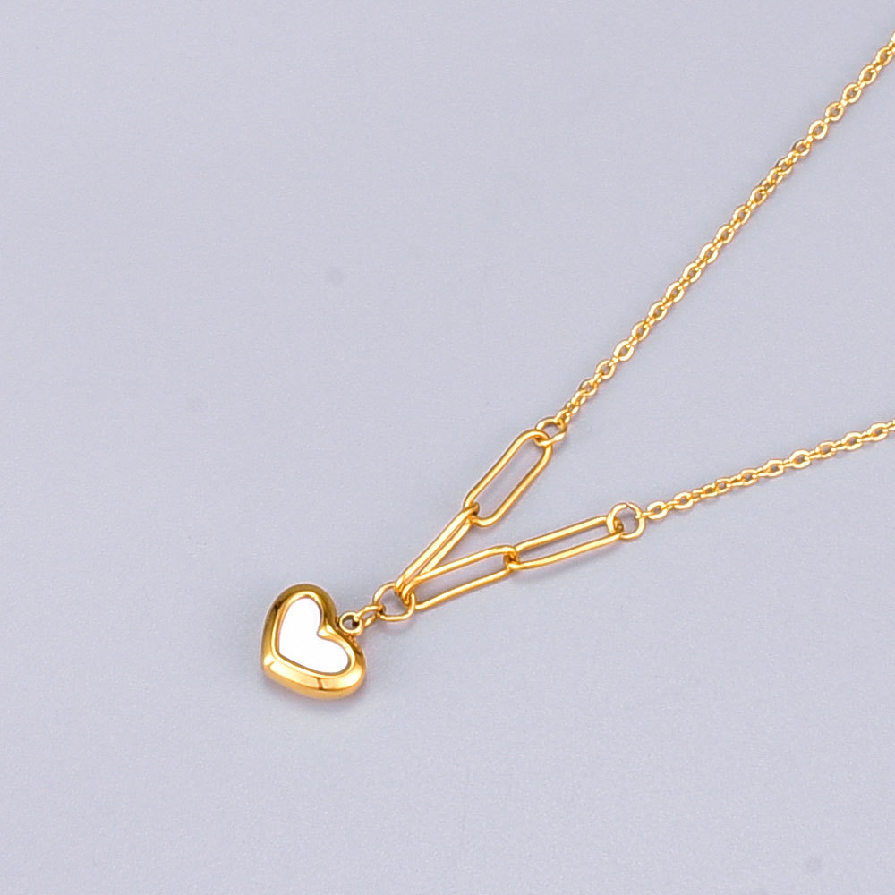 Fashion Heart Shape Titanium Steel Pendant Necklace Plating Shell Stainless Steel Necklaces display picture 4