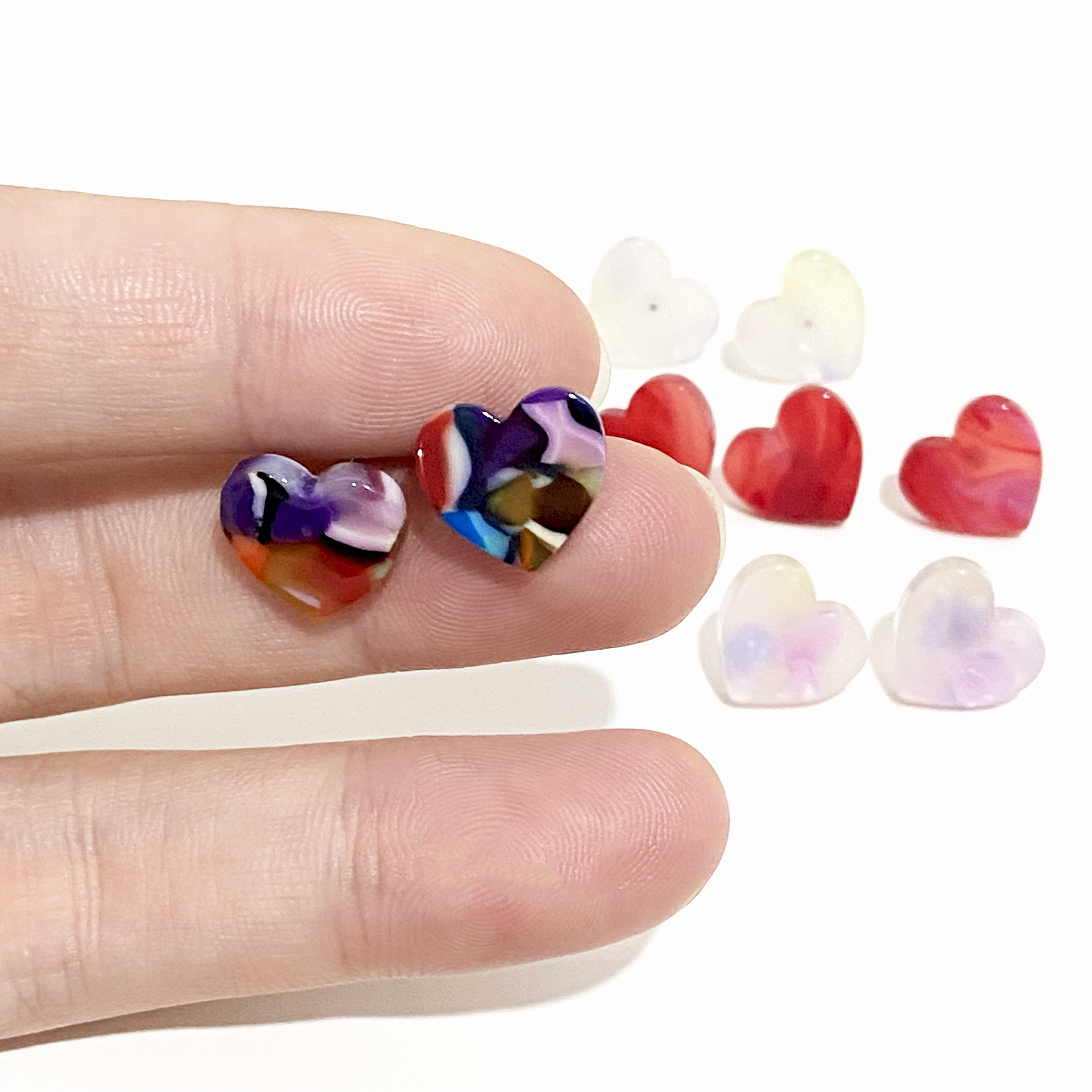 Simple Style Heart Shape Lightning Arylic Heart Arylic Ear Studs 1 Pair display picture 6