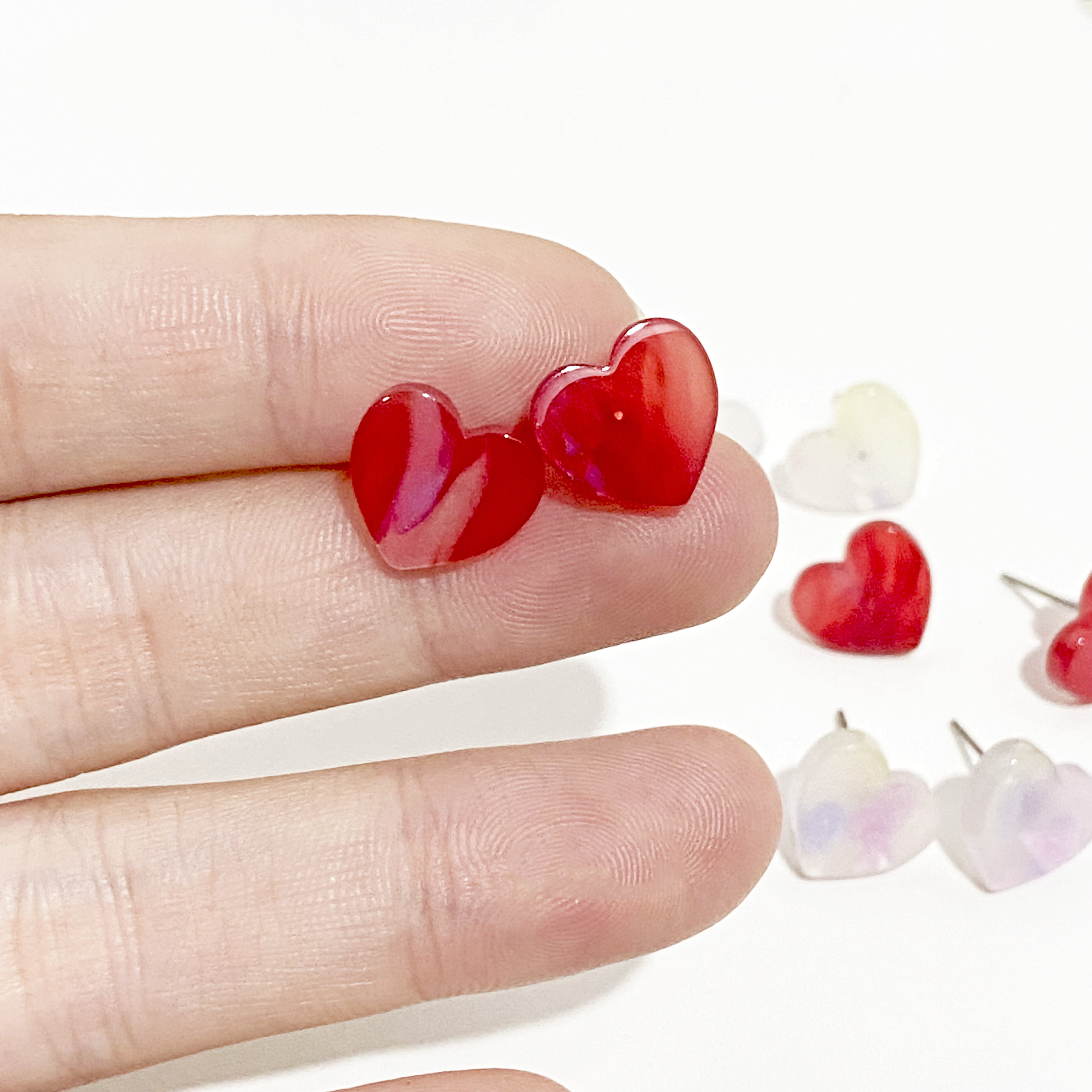 Simple Style Heart Shape Lightning Arylic Heart Arylic Ear Studs 1 Pair display picture 10