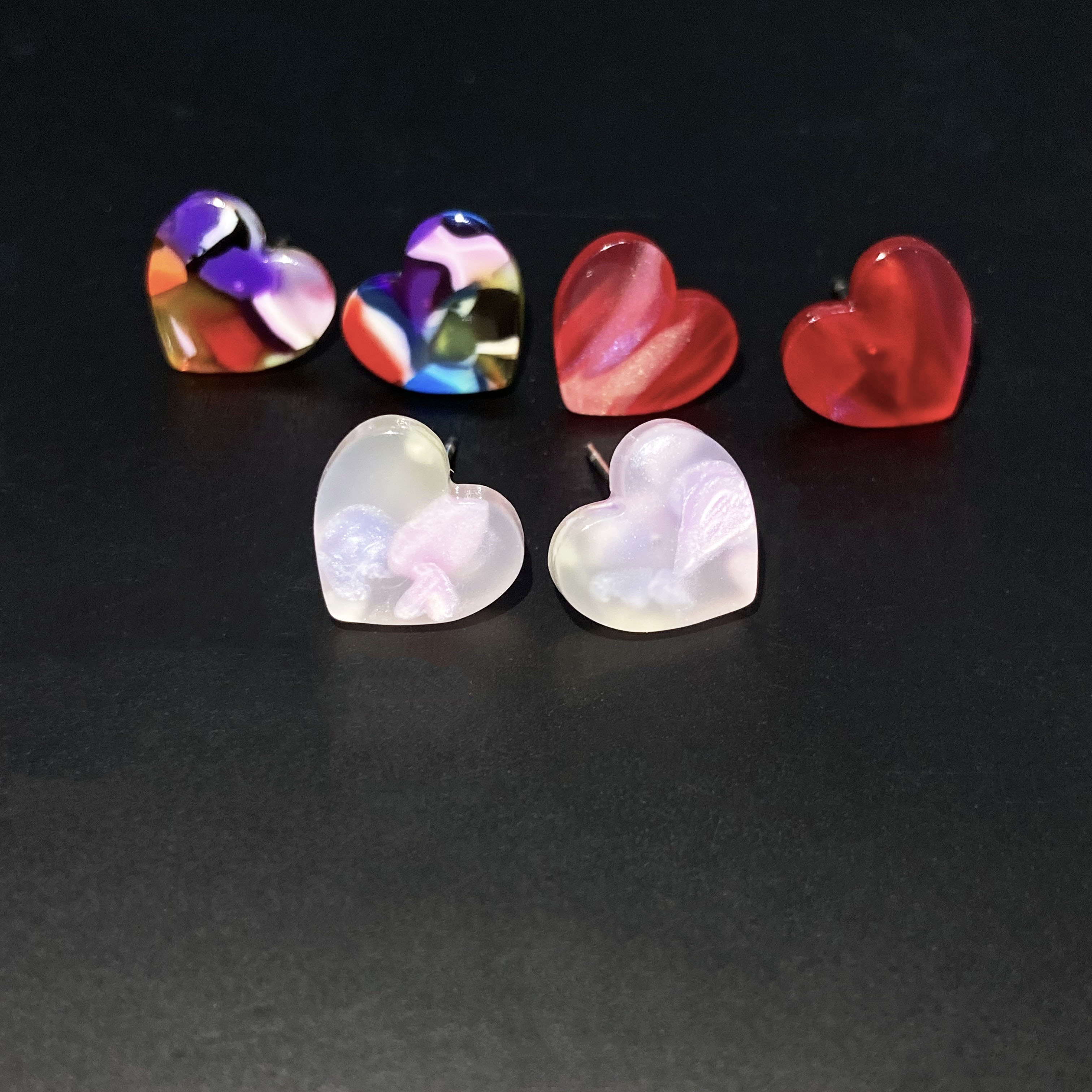 Simple Style Heart Shape Lightning Arylic Heart Arylic Ear Studs 1 Pair display picture 9