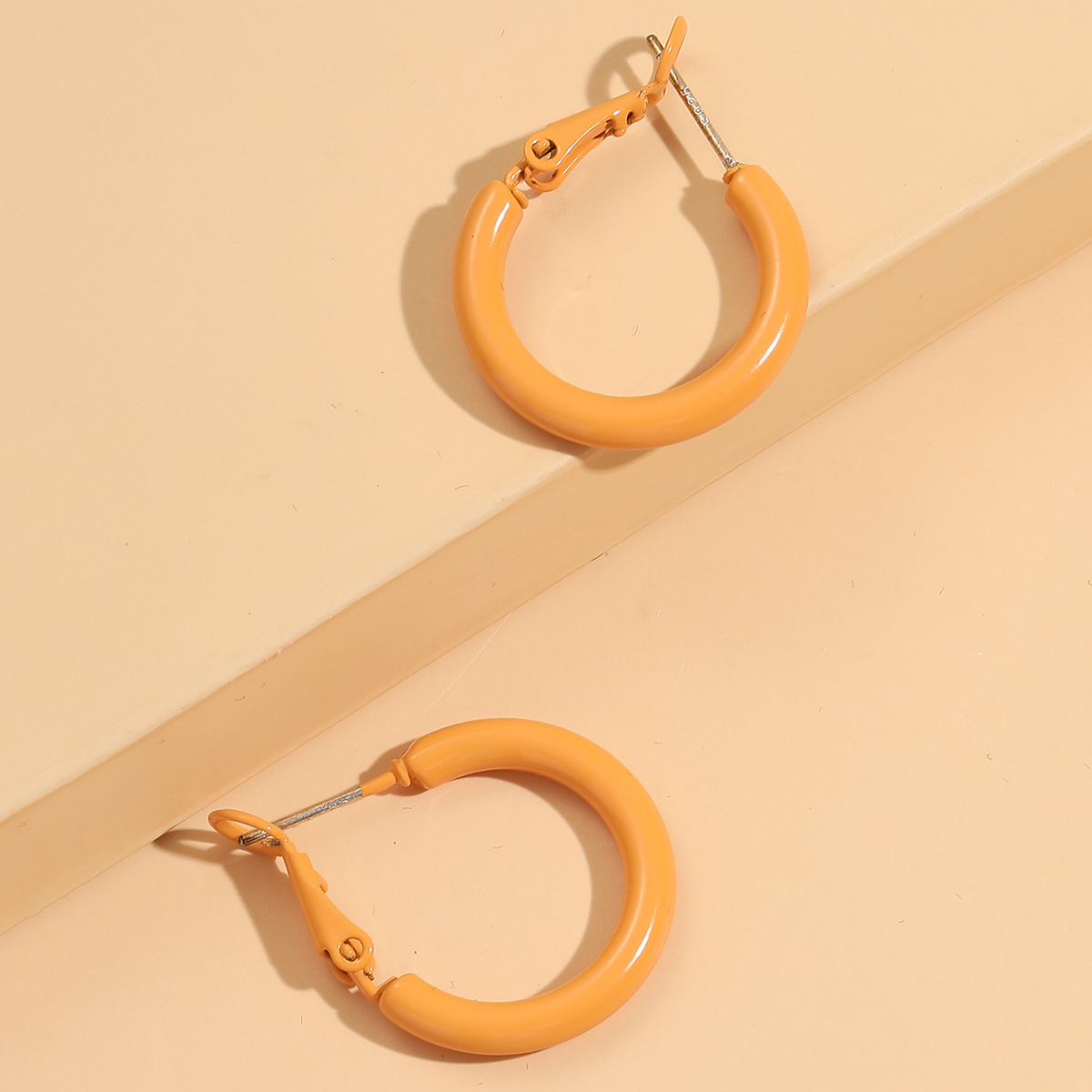 Fashion Round Alloy Hoop Earrings display picture 4