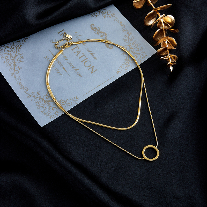 Simple Style Circle Stainless Steel Layered Necklaces Gold Plated Stainless Steel Necklaces display picture 4