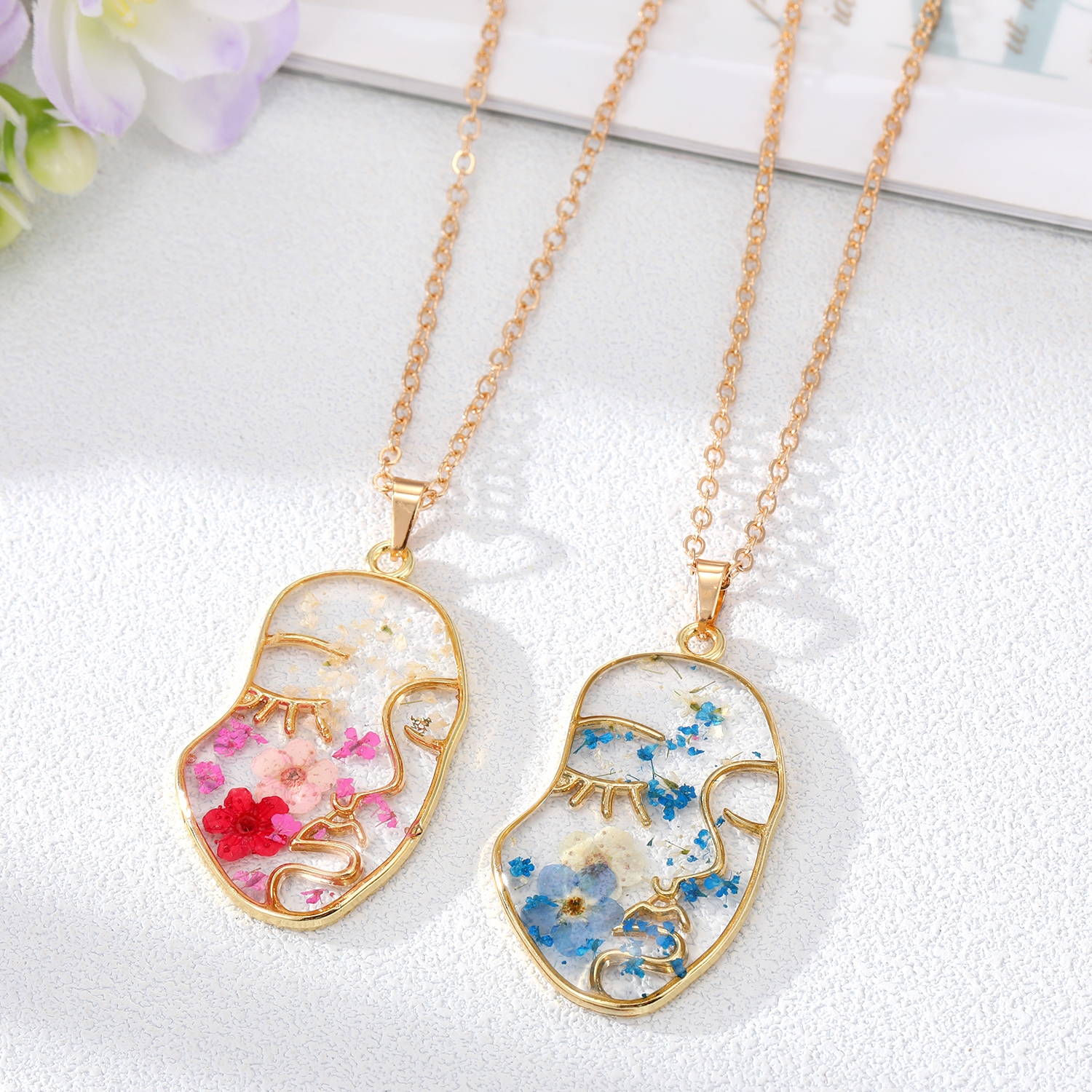 Fashion Human Face Alloy Epoxy Pendant Necklace 1 Piece display picture 1
