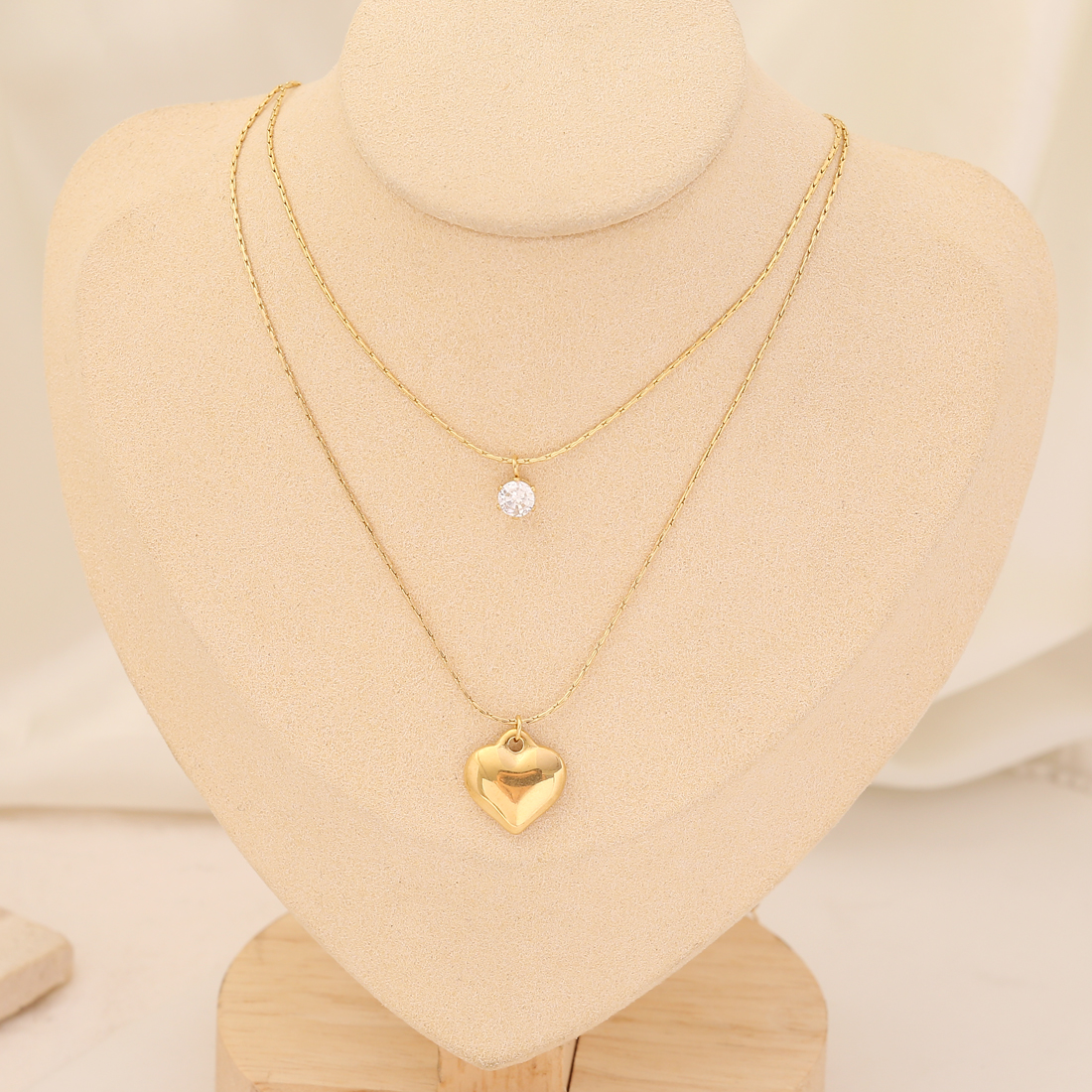 Stainless Steel 18K Gold Plated Fashion Gold Plated Heart Shape Pearl Layered Necklaces display picture 5