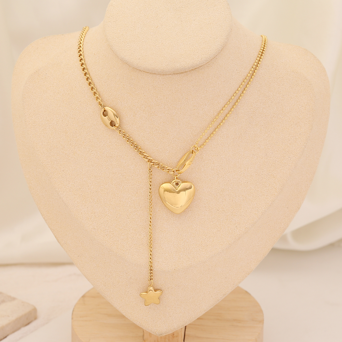 Acero Inoxidable Chapados en oro de 18k Moda Chapado En Oro Forma De Corazón Perla Collares En Capas display picture 11
