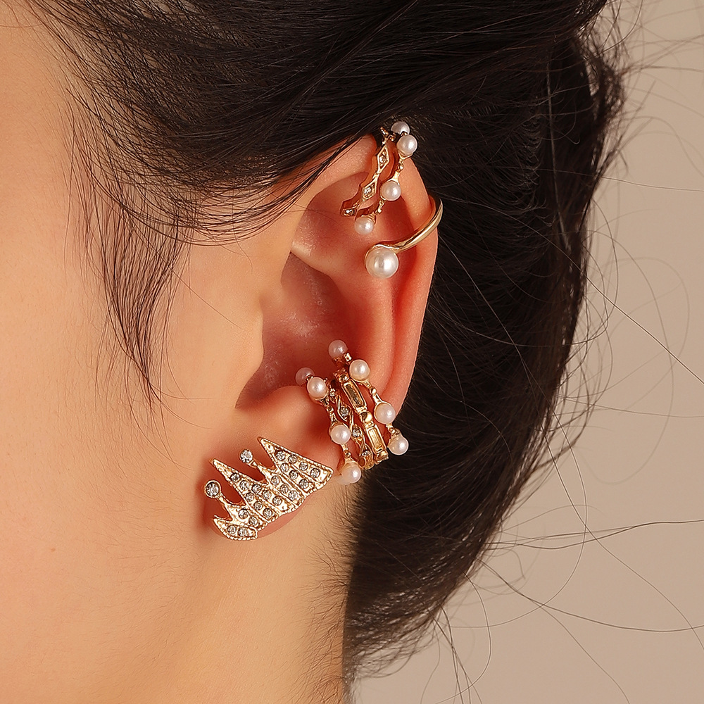 Simple Style Geometric Metal Inlay Artificial Pearl Rhinestone Ear Clips 1 Set display picture 1