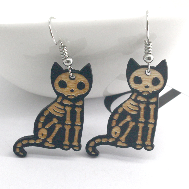 1 Pair Retro Cat Alloy Resin Patchwork Women's Earrings display picture 2