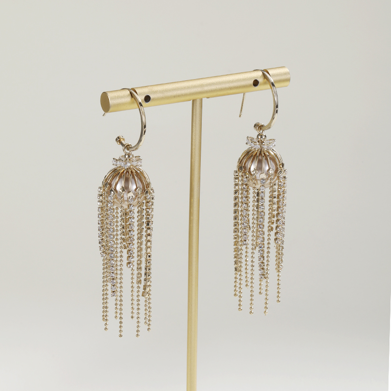 Luxurious Tassel Copper Earrings Inlay Artificial Pearl Rhinestone Copper Earrings display picture 1