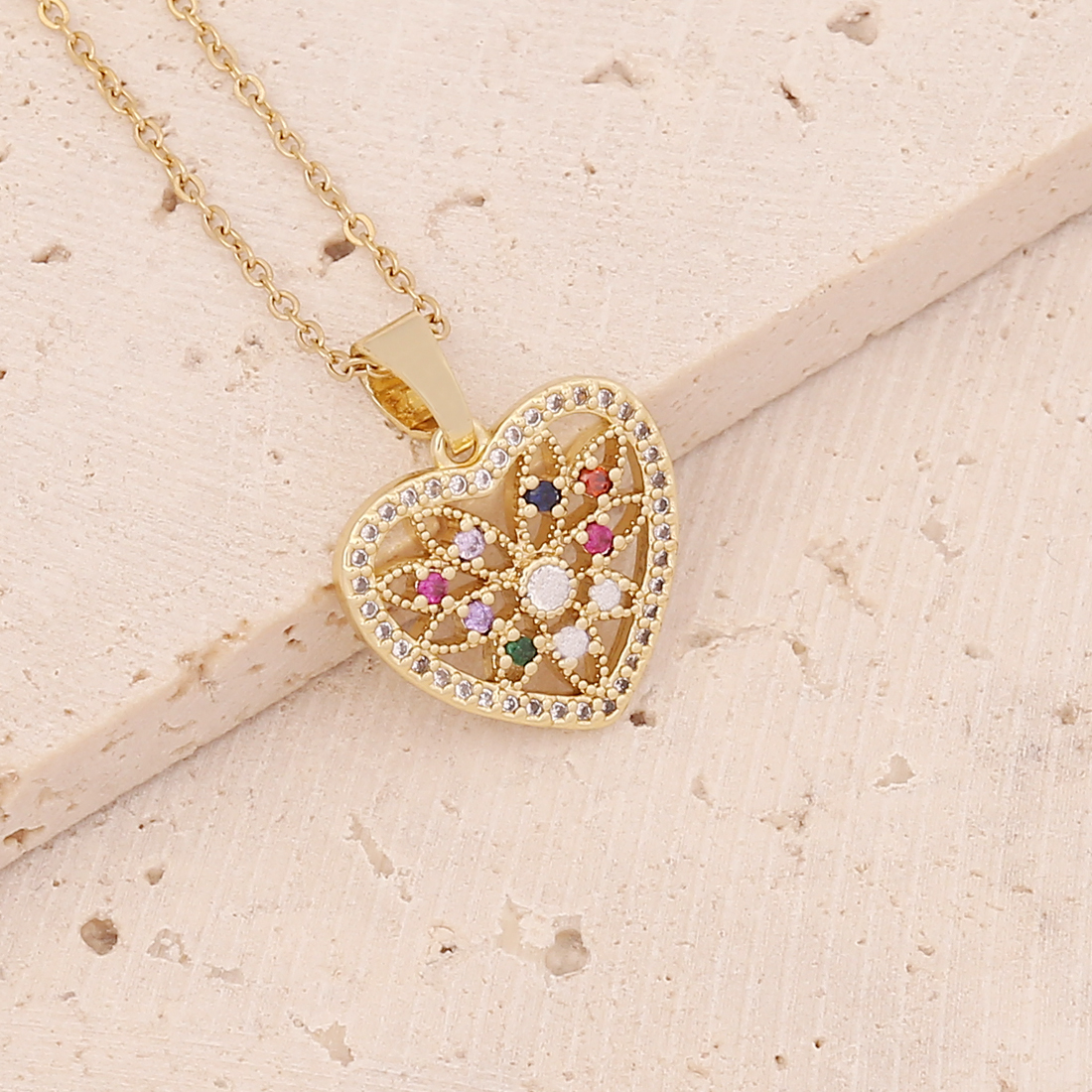 Stainless Steel 18K Gold Plated Fashion Inlay Heart Shape Owl Zircon Pendant Necklace display picture 9