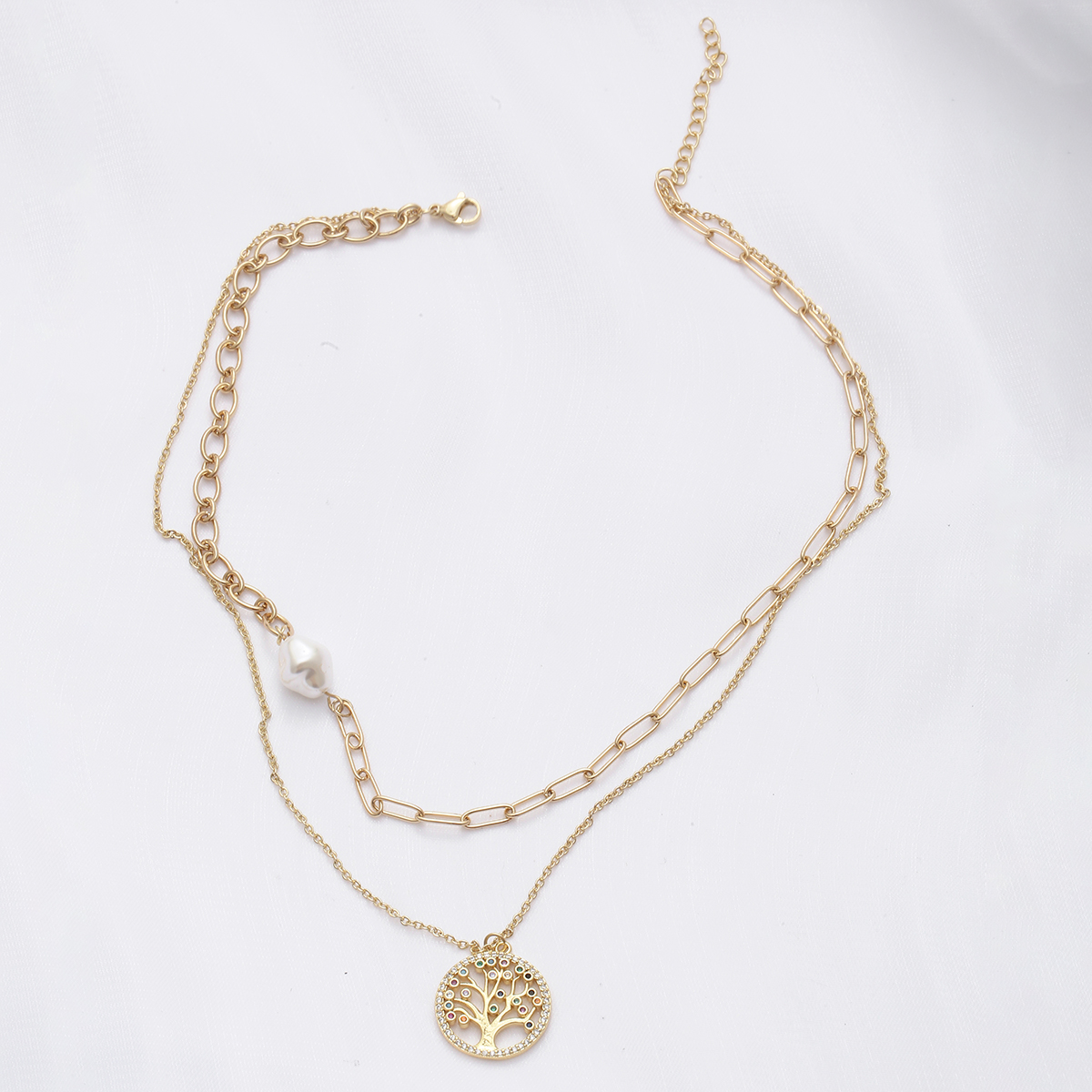 Elegant Baum Kupfer Halskette Mit Anhänger Vergoldet Aushöhlen Zirkon Kupfer Halsketten display picture 3