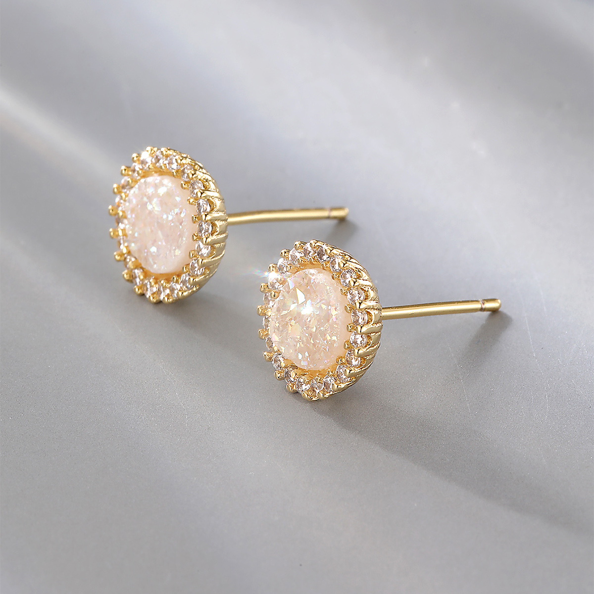 Fashion Round Copper Ear Studs Plating Crystal Zircon Copper Earrings 1 Pair display picture 4
