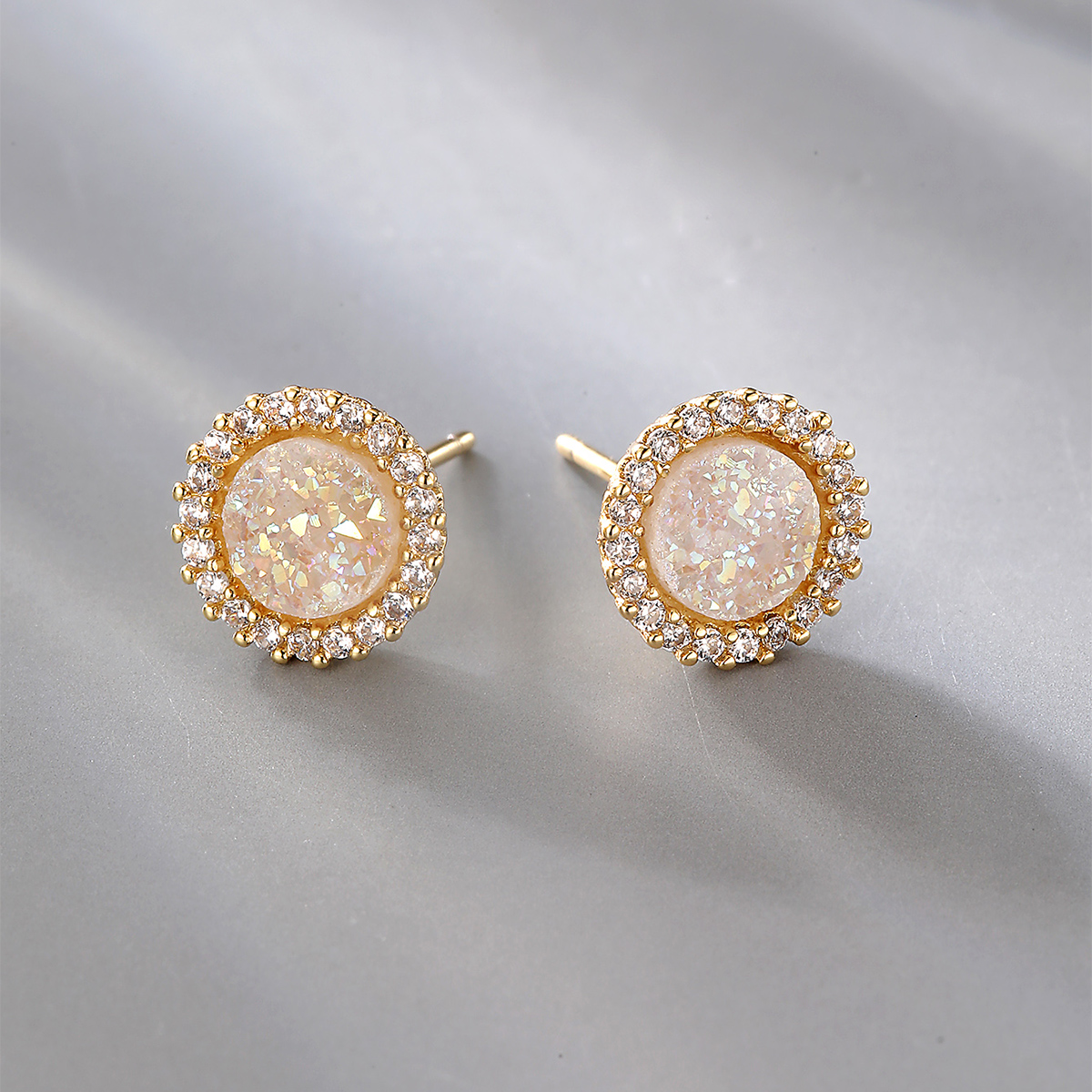 Fashion Round Copper Ear Studs Plating Crystal Zircon Copper Earrings 1 Pair display picture 6