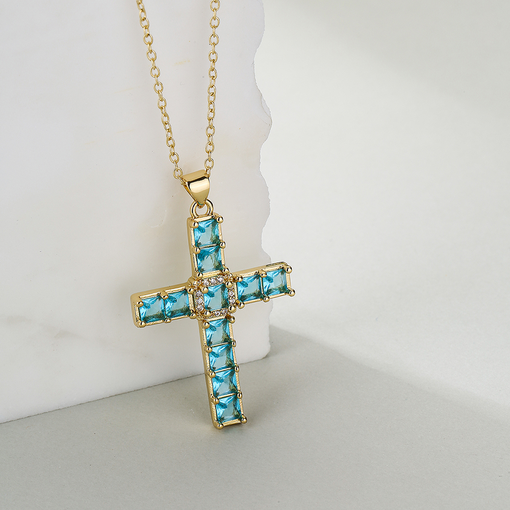 Fashion Cross Copper Pendant Necklace Inlay Zircon Copper Necklaces display picture 1