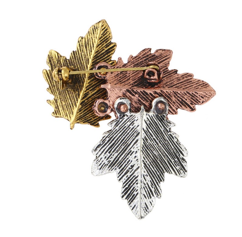 Fashion Maple Leaf Alloy Brooches display picture 3