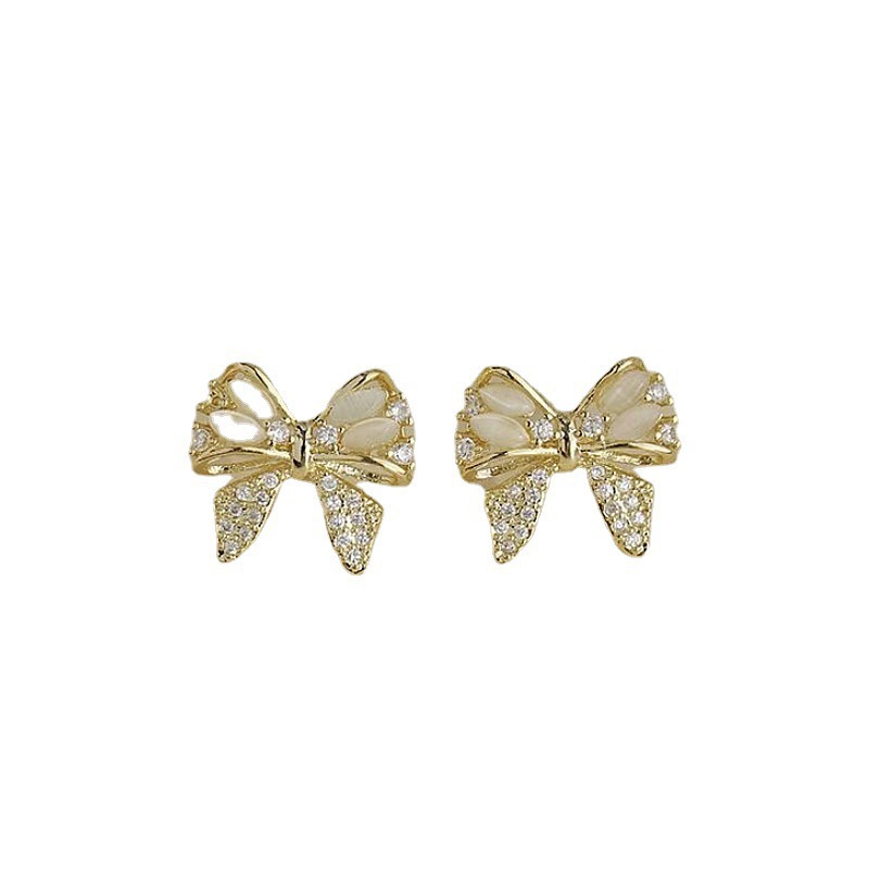 Vintage Style Butterfly Alloy Inlay Artificial Rhinestones Ear Studs display picture 1