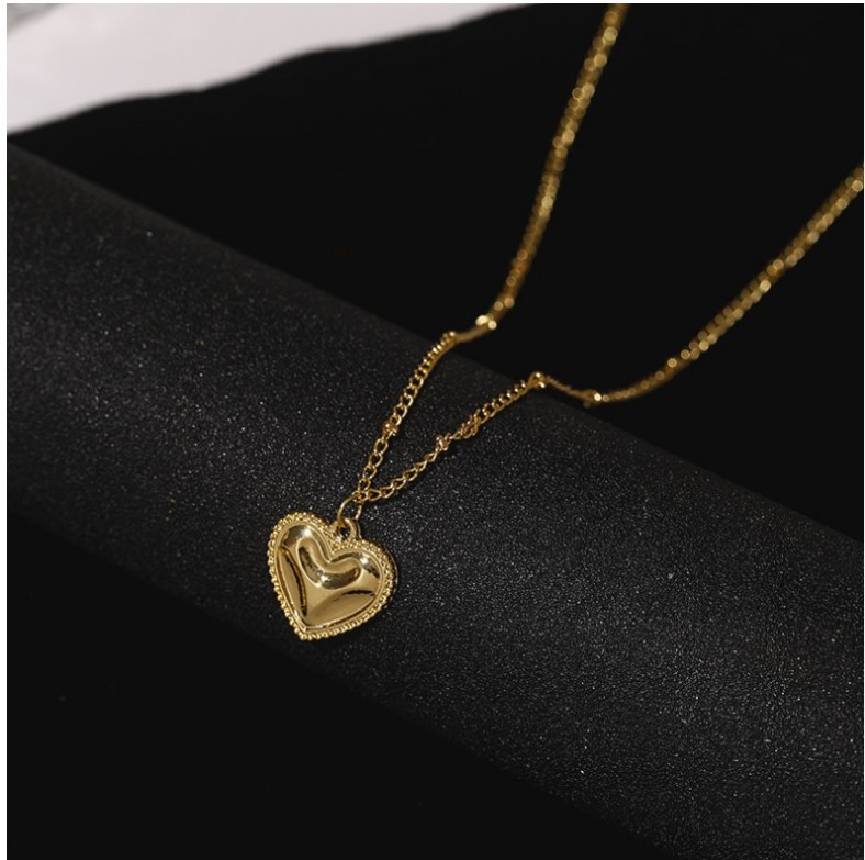 Retro Heart Shape Alloy Necklace 1 Piece display picture 4