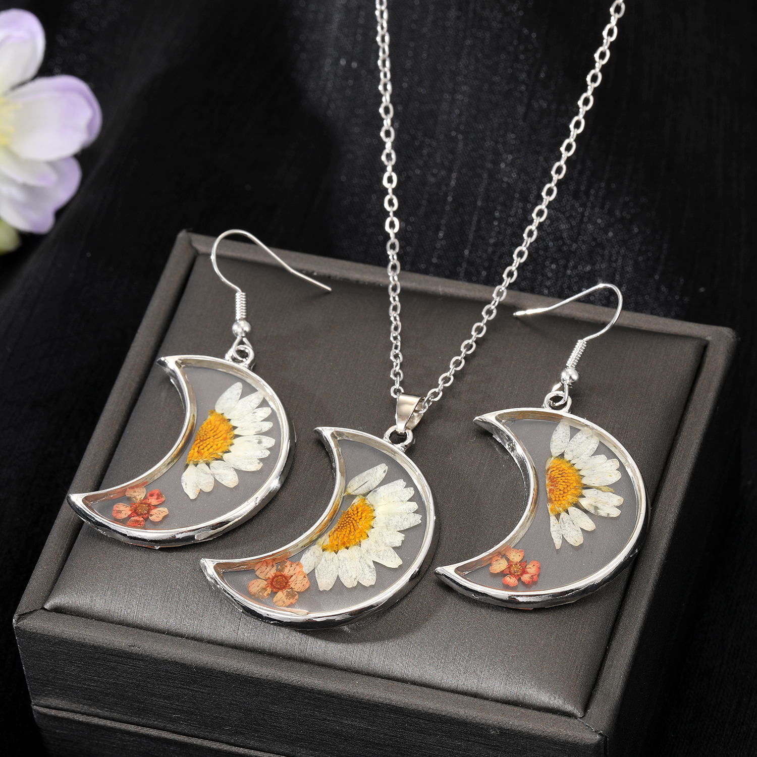 Retro Moon Flower Alloy Epoxy Alloy Women's Ear Studs Necklace display picture 1