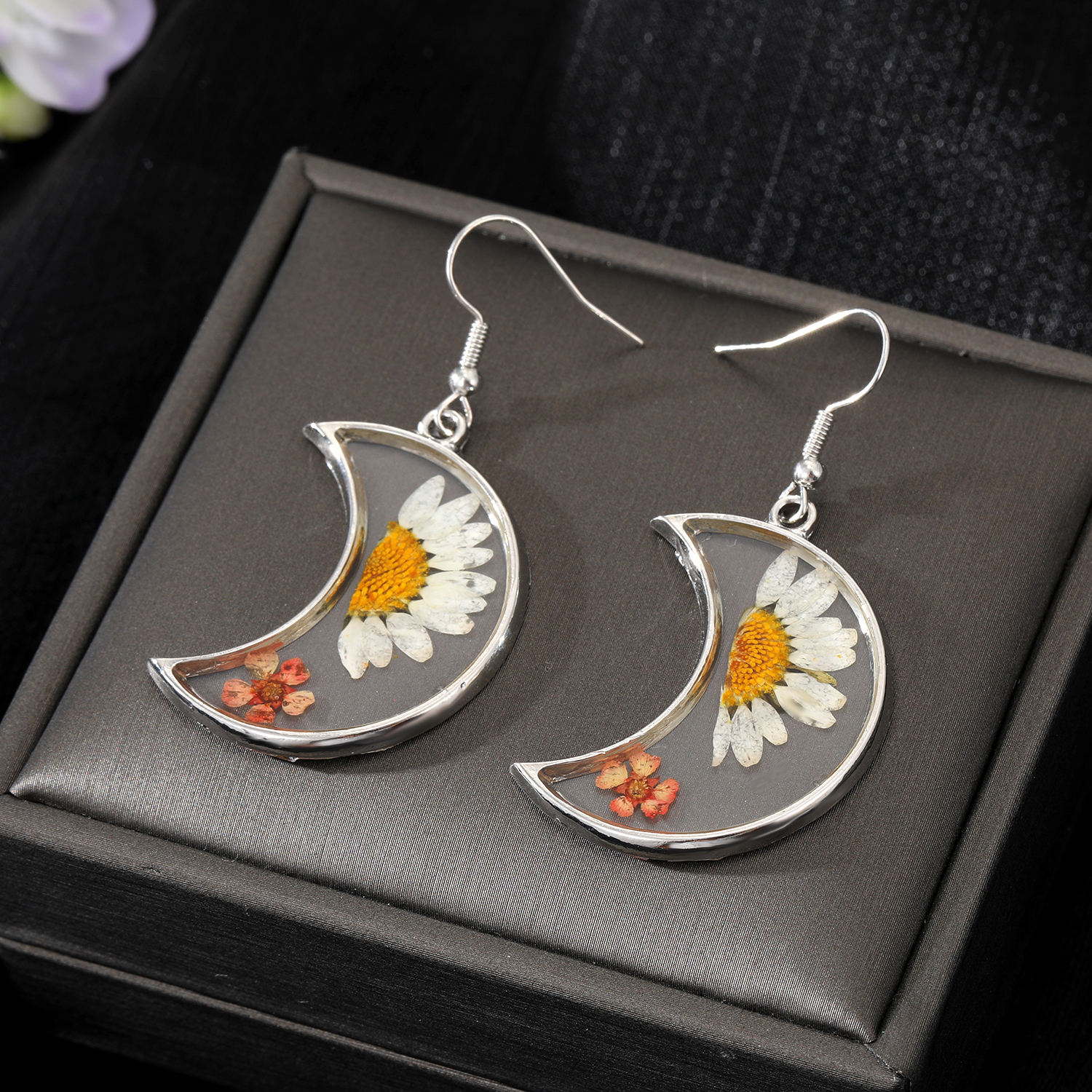 Retro Moon Flower Alloy Epoxy Alloy Women's Ear Studs Necklace display picture 3
