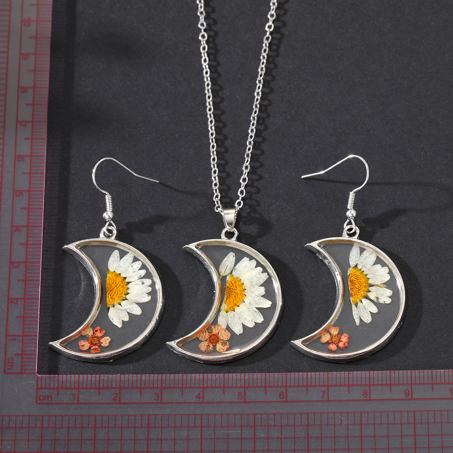 Retro Moon Flower Alloy Epoxy Alloy Women's Ear Studs Necklace display picture 5