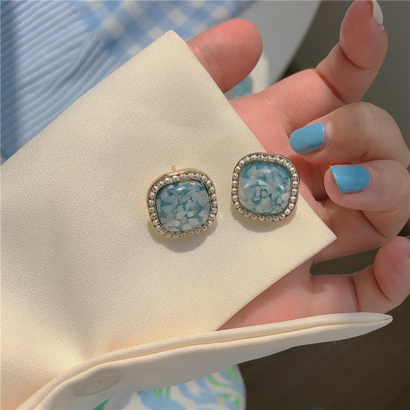 Fashion Square Alloy Ear Studs 1 Pair display picture 5