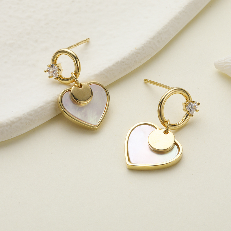 Fashion Heart Shape Copper Drop Earrings Inlay Shell Copper Earrings display picture 3
