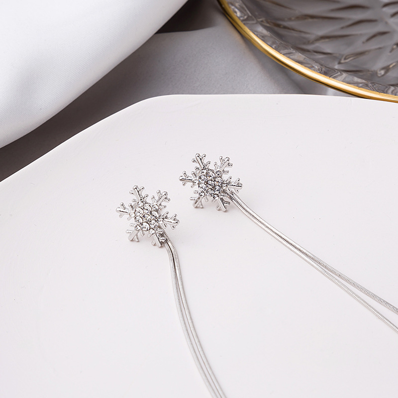 Glam Snowflake Alloy Diamond Artificial Diamond Drop Earrings 1 Pair display picture 4