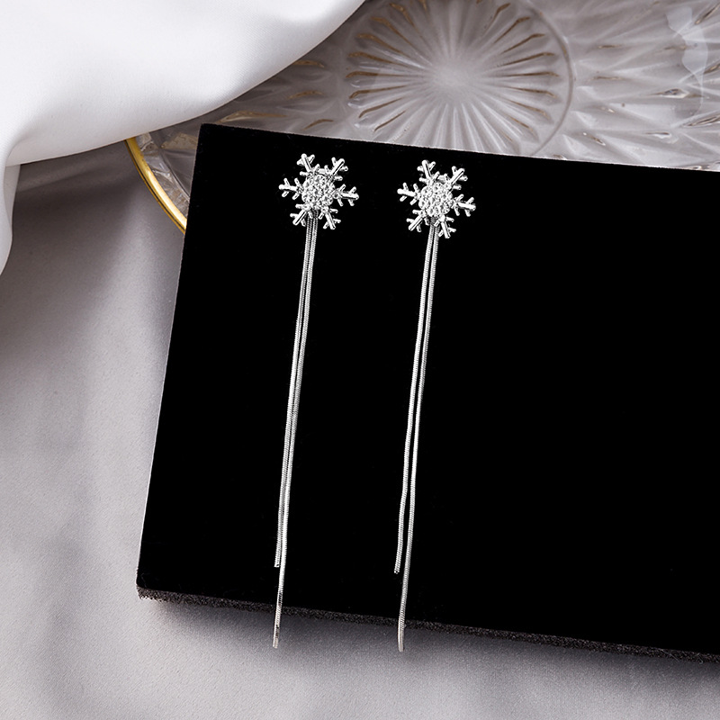 Glam Snowflake Alloy Diamond Artificial Diamond Drop Earrings 1 Pair display picture 6