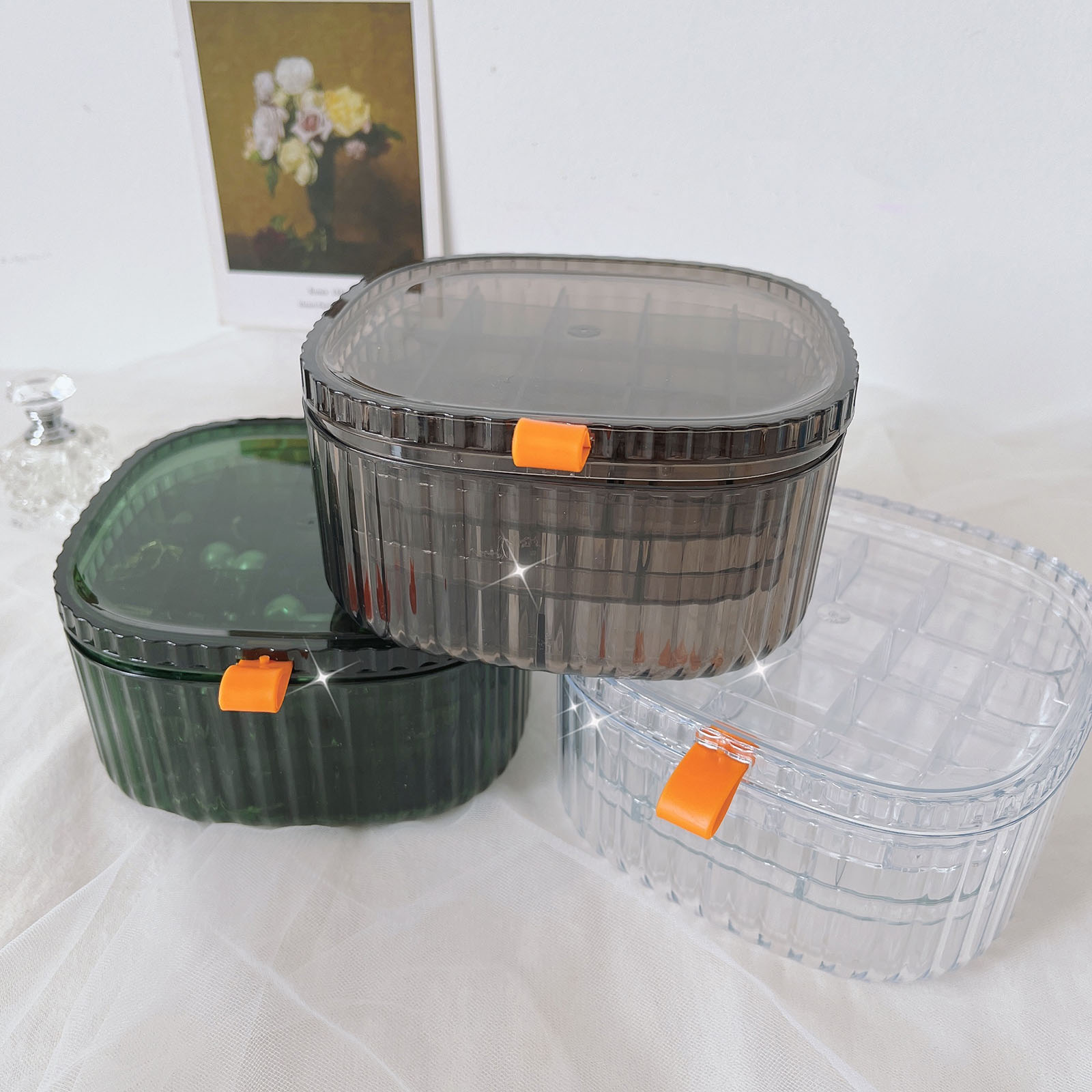 Simple Transparent Dustproof Anti-oxidation Multi-grid Jewelry Storage Box display picture 2