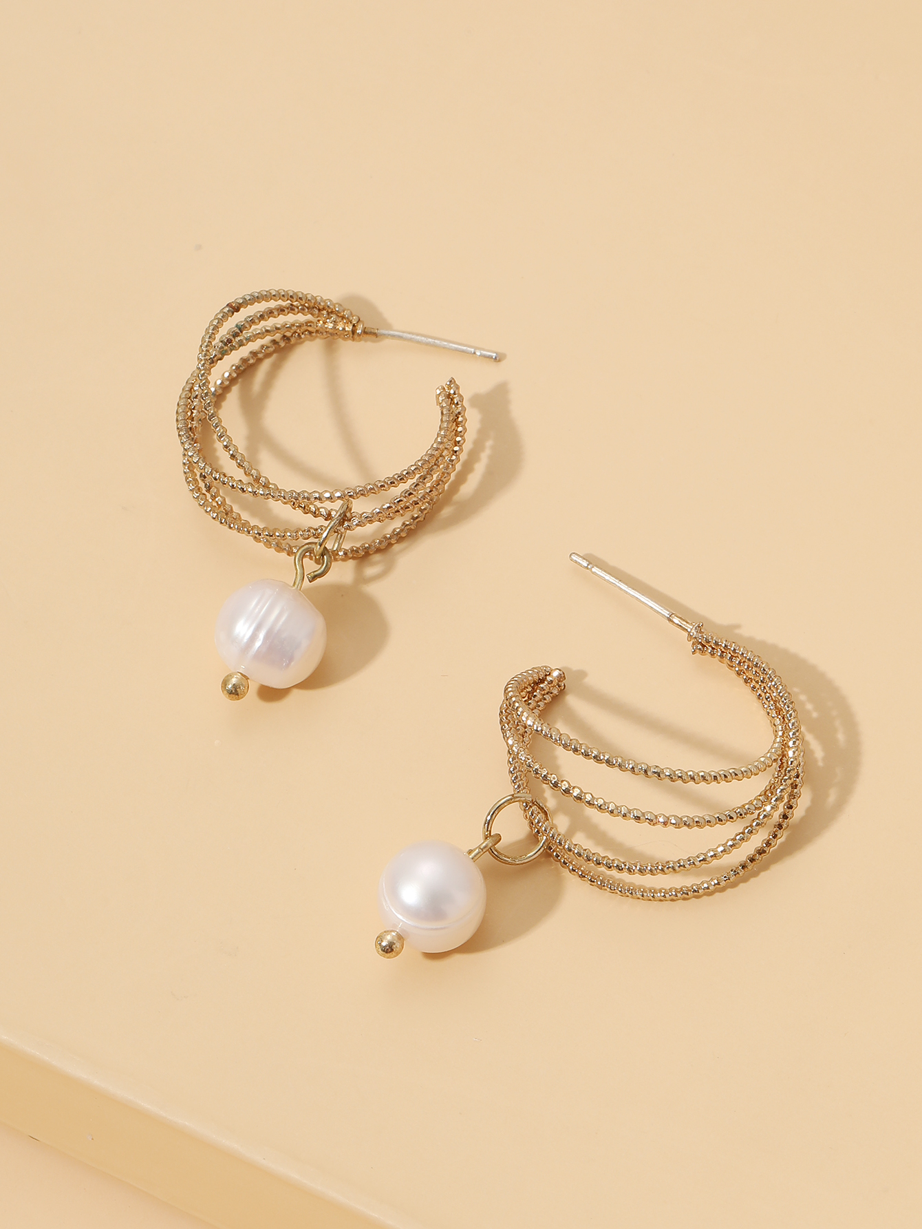 Fashion Round Alloy Inlay Artificial Pearls Ear Studs display picture 2