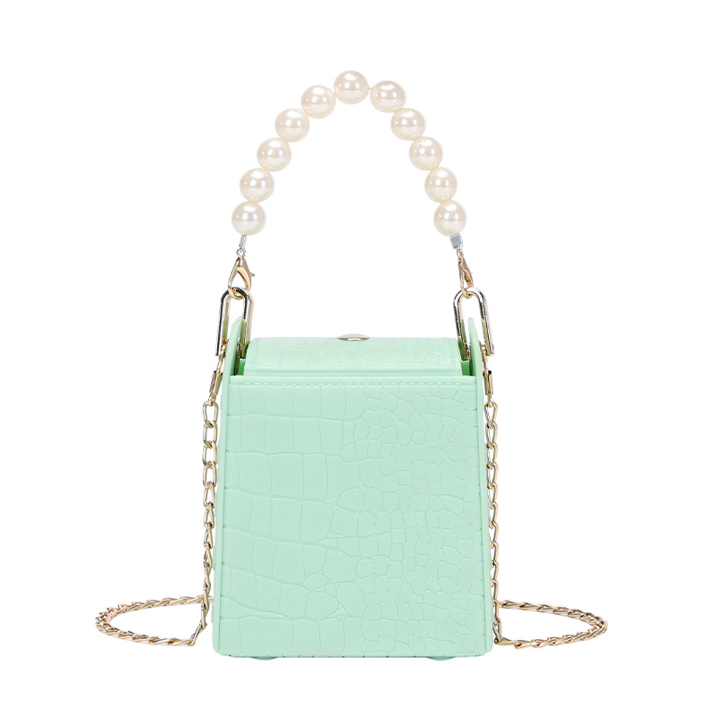 Women's Medium Pvc Solid Color Streetwear Pearl Square Magnetic Buckle Crossbody Bag display picture 1