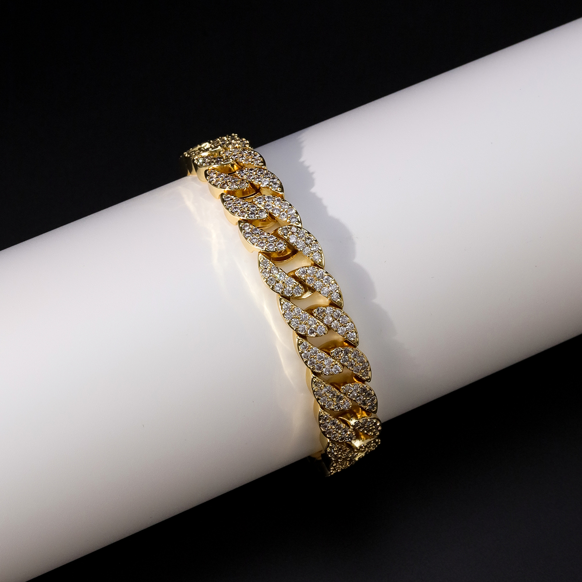 Fashion Geometric Copper Bracelets Gold Plated Zircon Copper Bracelets 1 Piece display picture 2
