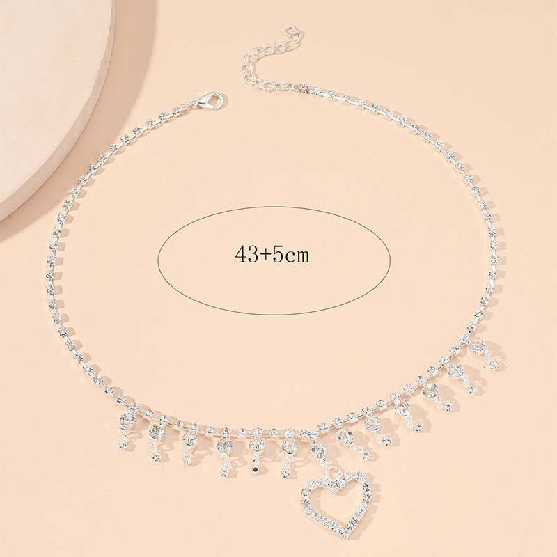Simple Style Heart Shape Alloy Tassel Plating Inlay Rhinestone Necklace 1 Piece display picture 1