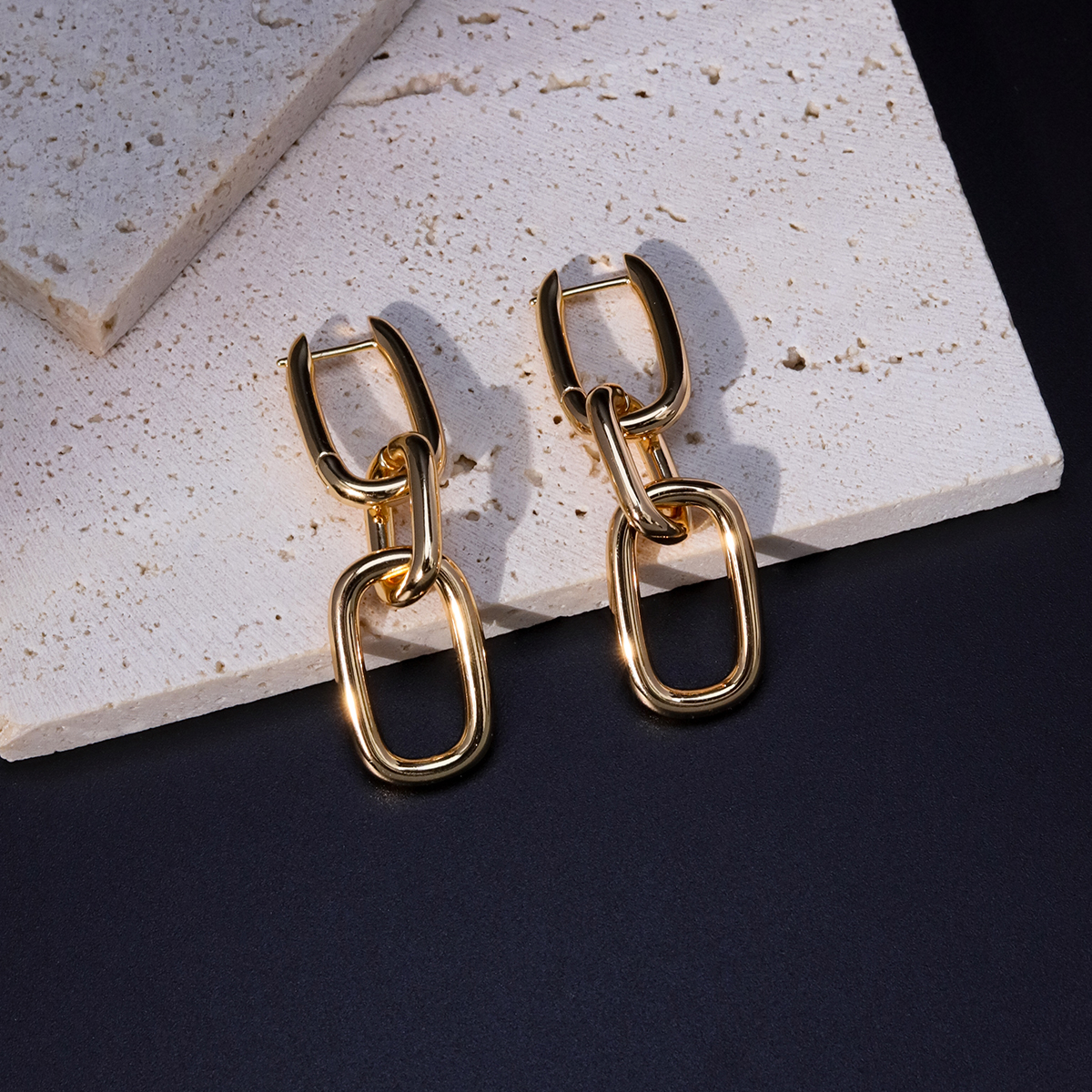 Simple Style Geometric Copper Drop Earrings Gold Plated Copper Earrings 1 Pair display picture 2
