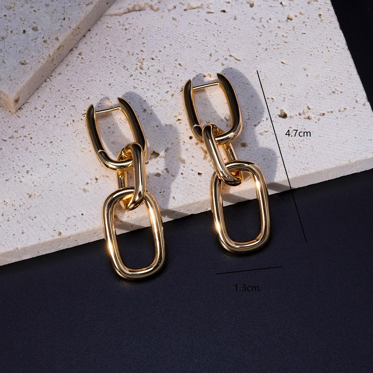 Simple Style Geometric Copper Drop Earrings Gold Plated Copper Earrings 1 Pair display picture 4