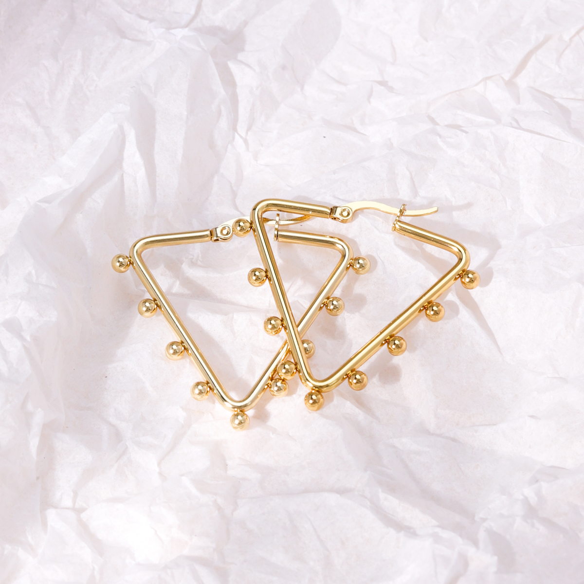 Simple Style Triangle Copper Earrings Gold Plated Copper Earrings 1 Pair display picture 4