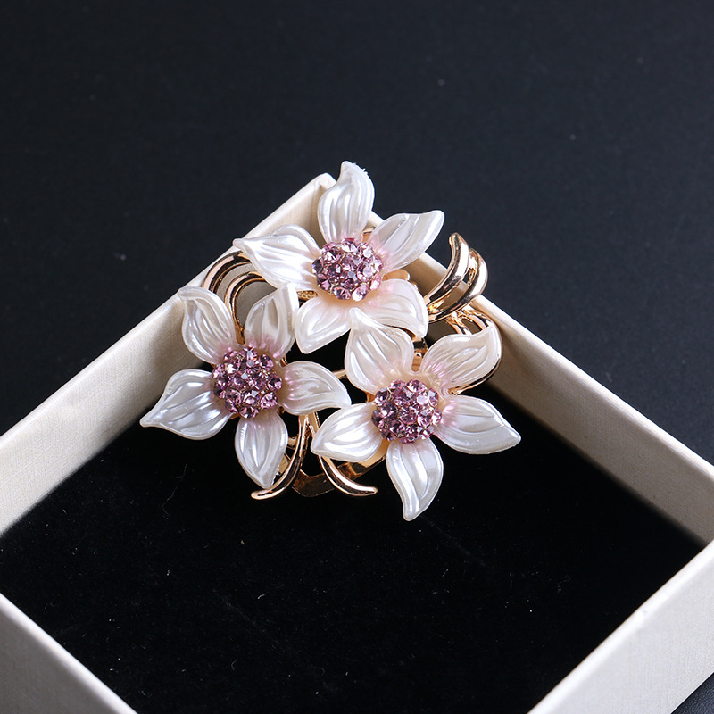 French Style Flower Alloy Plating Inlay Artificial Rhinestones Brooches 1 Piece display picture 5