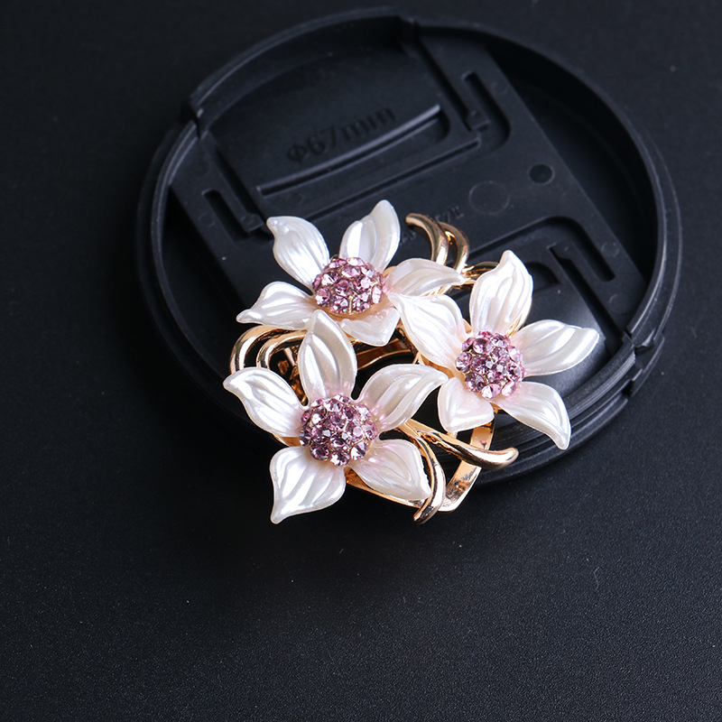 French Style Flower Alloy Plating Inlay Artificial Rhinestones Brooches 1 Piece display picture 6