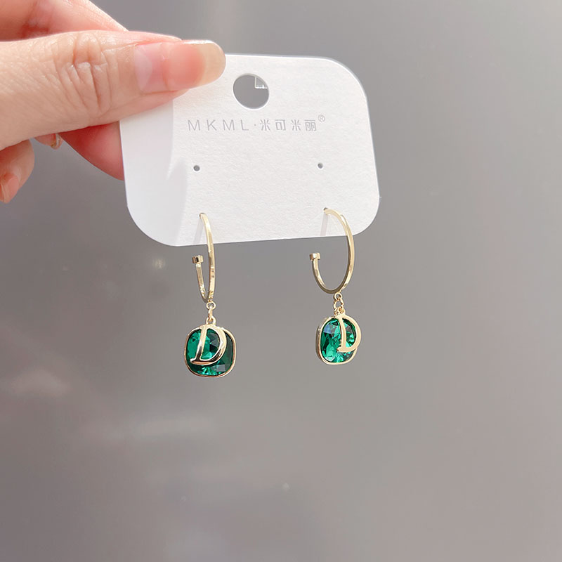 Fashion Letter Alloy Inlay Artificial Crystal Drop Earrings display picture 4